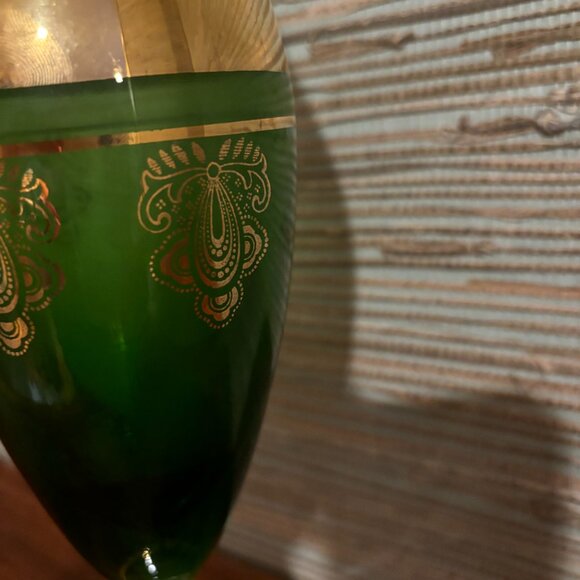 Vintage Green Glass Decanter - Picture 5 of 5